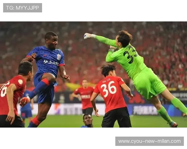 52次解围！头槌制胜！申花争冠关键战：麦麦提江，又造中超名场面