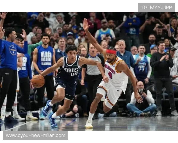 勇士团队内线与外线结合提高整体竞争力